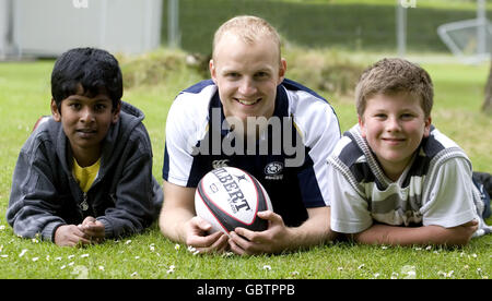 Rugby Union - Mela Festival - Kelvingrove Park.ABI Hemachander (11), Ross Aitken (responsable du développement du rugby, Simon O'Hare (11) pendant le Mela Festival, Kelvingrove Park, Glasgow. Banque D'Images