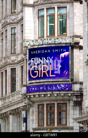 Londres, Angleterre, Royaume-Uni. Funny Girl, musicales avec Sheridan Smith au Savoy Theatre, Strand, Juillet 2016 Banque D'Images