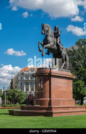 Statue de noble hongrois Ferenc Rakoczi situé sur la Place Kossuth Lajos, Budapest, Hongrie Banque D'Images