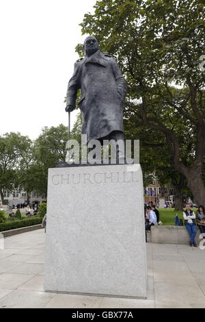 Winston Churchill statue en place du Parlement Banque D'Images
