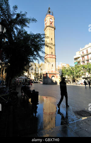 Rius i Taulet square. Clocher et tour de l'horloge, . Barcelone, Catalogne, Espagne Banque D'Images