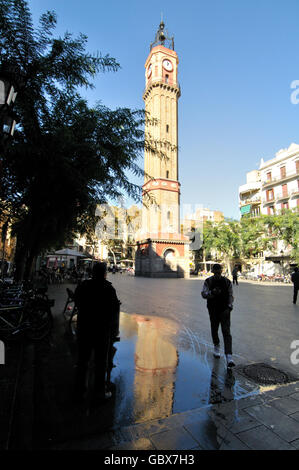 Rius i Taulet square. Clocher et tour de l'horloge, . Barcelone, Catalogne, Espagne Banque D'Images