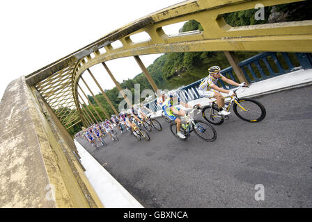 Action de la 10ème étape du Tour de France à Limoges, France. Banque D'Images