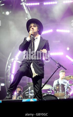 Peter Doherty se produit au cours du 4 e jour du 15ème Festival International de Benicassim à Benicassim, Espagne. Banque D'Images