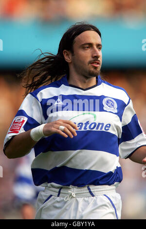 Football - Championnat de la ligue de football Coca-Cola - Queens Park Rangers v Burnley. Gino Padula, Queens Park Rangers Banque D'Images