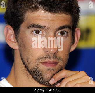 Michael Phelps, nageur américain, lors d'une conférence de presse lors des Championnats du monde de natation de la FINA à Rome, Italie. Banque D'Images