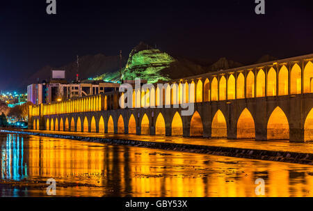 Pont Allahverdi Khan (Si-O-seh pol) à Isfahan, Iran Banque D'Images