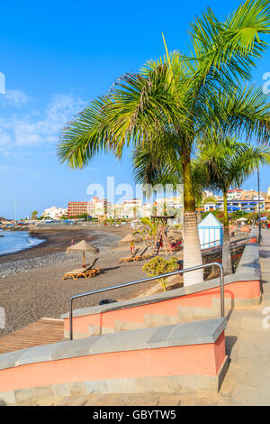 Entrée de la plage tropicale à San Juan ville sur la côte de Tenerife, Canaries, Espagne Banque D'Images