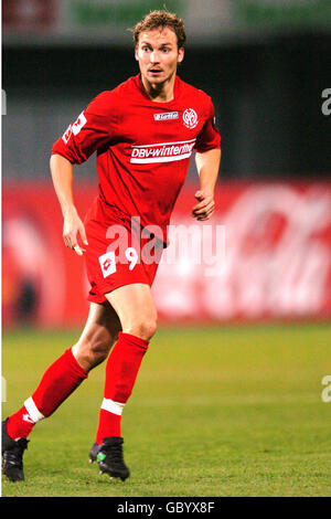 Football - Allemand Bundesliga - Mayence / Hansa Rostock. Dennis Weiland, Mayence Banque D'Images