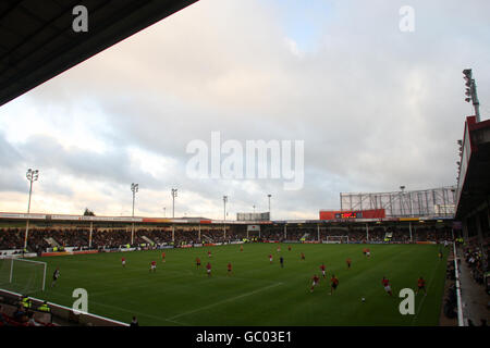 Football - pré saison amicale - Walsall v Wolverhampton Wanderers - Banks Stadium.Une vue générale de l'action au stade de Bescot, stade du club de football de Walsall Banque D'Images