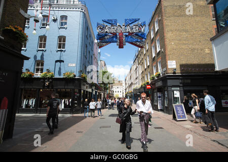 Carnaby Street, rue commerçante piétonne à Soho, Central London, England, UK Banque D'Images