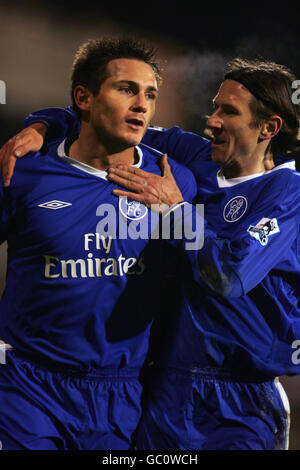 Soccer - Carling Cup - quart de finale - Fulham / Chelsea.Frank Lampard, de Chelsea, célèbre son but gagnant avec Alexei Smertin, coéquipier Banque D'Images