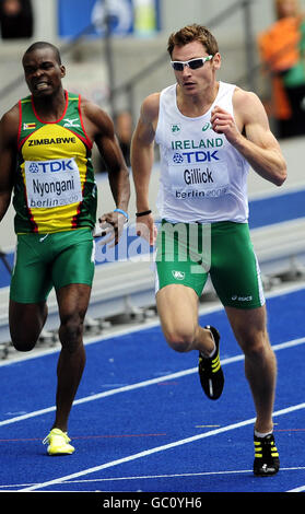 David Gillick, de la République d'Irlande, participe à l'ouverture du 200 m masculin lors des championnats du monde de l'IAAF à l'Olympiastadion, à Berlin. Banque D'Images