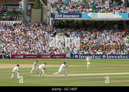 Cricket - les cendres 2009 - npower Cinquième Test - troisième jour - Angleterre / Australie - The Brit Oval. Jonathan Trott d'Angleterre en action Banque D'Images