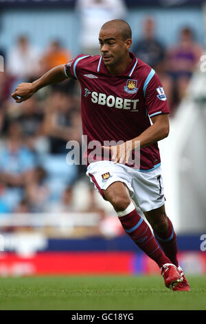 Football - pré saison amical - West Ham United v Napoli - Upton Park.Kieron Dyer, West Ham United Banque D'Images