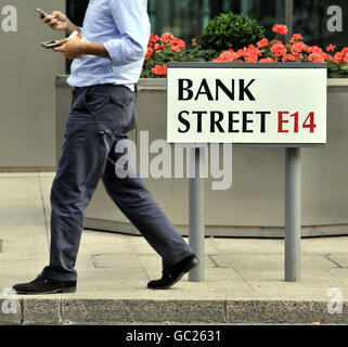 Canary Wharf stock.Bank Street à Canary Wharf à Londres. Banque D'Images