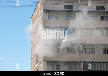 Moscou, Russie, 07 juillet. 2016 : - grand incendie dans un immeuble à Pavla Korchagina street, 7 Banque D'Images