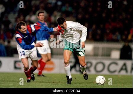 QUALIFICATEUR DE LA COUPE DU MONDE.VINCENT GUERIN (F) LUBOSLAV PENEV (B) FRANCE V BULGARIE Banque D'Images