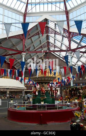 L'intérieur de la fontaine du Marché Central, St Helier, Jersey, Channel Islands Banque D'Images