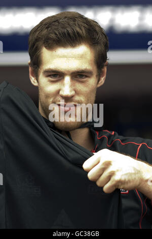 Tim visser, du club de rugby d'Édimbourg, montre son amour pour le super-homme lors d'une séance photo au stade Murryfield. Édimbourg. Banque D'Images