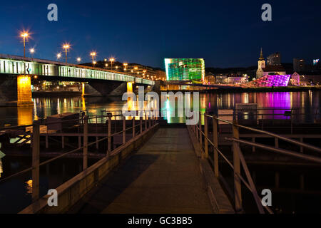 Nibelungenbruecke bridge à Linz, Haute Autriche, Autriche, Europe Banque D'Images