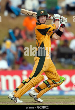 Tim Paine en Australie se batte lors du match de groupe des champions de l'ICC au stade Centurion, Centurion. Banque D'Images