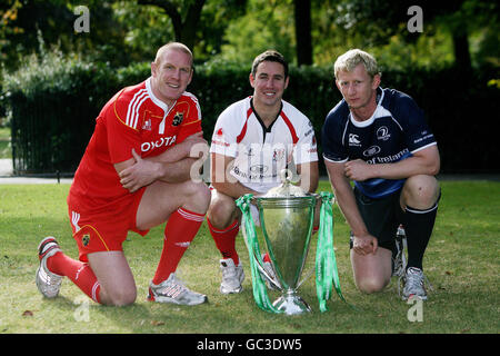 (De gauche à droite) Paul O'Connell de Munster, Paddy Wallace d'Ulster et Leo Cullen de Leinster lors du lancement officiel de la coupe Heineken au St Stephen's Green à Dublin. Banque D'Images