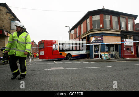 Accidents d'autobus en bookmakers Banque D'Images