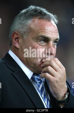 Football - Championnat de la ligue de football Coca-Cola - Cardiff City v Derby County - Cardiff City Stadium. Dave Jones, directeur de Cardiff Banque D'Images