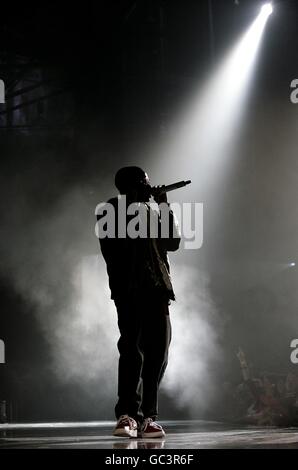 Tinchy Stryder en scène lors des MOBO Awards 2009 Au SECC à Glasgow Banque D'Images