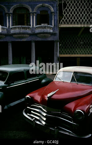 La Havane, Cuba. Années 1950 Vintage voitures américaines, la vieille Havane. Banque D'Images