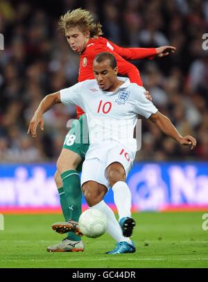 Football - FIFA World Cup 2010 - tour de qualification - Groupe 6 - Angleterre v Bélarus - Stade de Wembley Banque D'Images