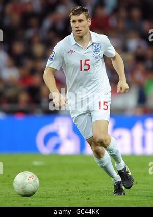 Football - coupe du monde de la FIFA 2010 - partie qualifiante - Groupe six - Angleterre / Biélorussie - Stade Wembley.James Milner, Angleterre. Banque D'Images