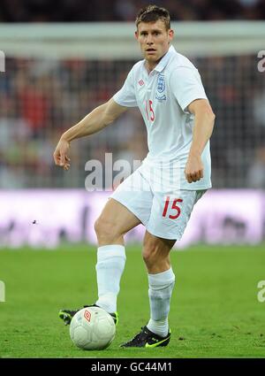 Football - coupe du monde de la FIFA 2010 - partie qualifiante - Groupe six - Angleterre / Biélorussie - Stade Wembley.James Milner, Angleterre. Banque D'Images