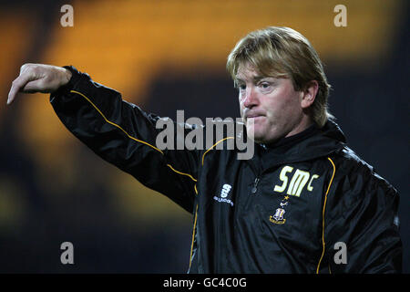 Stuart McCall, directeur de Bradford City, sur la ligne de contact Banque D'Images