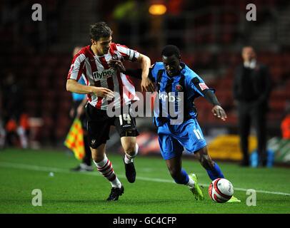 Soccer - Le Trophée Johnstone Peinture - section sud - Quart de finale - Southampton v Charlton Athletic - St Mary's Stadium Banque D'Images