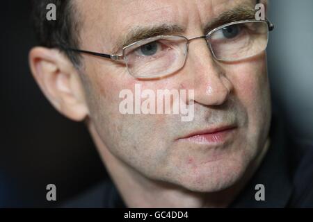 Football - Barclays Premier League - Aston Villa / Manchester City - Villa Park. Martin O'Neill, directeur d'Aston Villa Banque D'Images