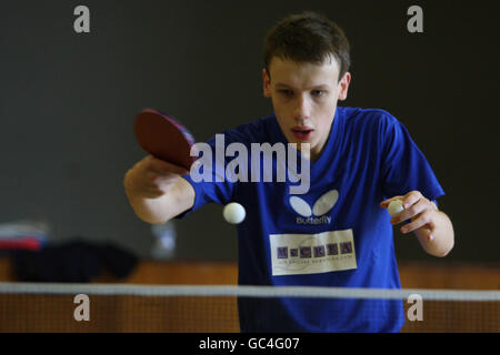 Rugby Union - Tennis de Table Défi - Knightswood Community Centre Banque D'Images