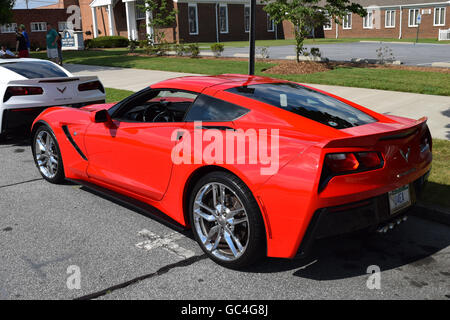 Une rouge C7 Corvette Stingray coupé à une exposition de voiture. Banque D'Images