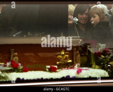 Neve Lafferty funeral Banque D'Images