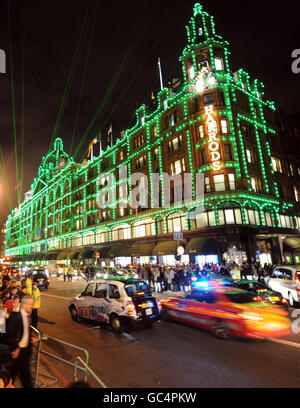 Commutateurs Dubmatique sur Harrods Christmas lights - Londres Banque D'Images