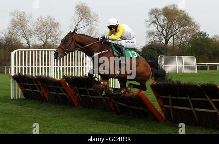 Les courses de chevaux - hiver chaud - Uttoxeter Racecourse Banque D'Images