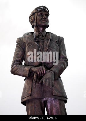 La statue commémorative du héros de la bataille d'Angleterre Sir Keith Park est dévoilée sur la quatrième plinthe de Trafalgar Square, dans le centre de Londres. Banque D'Images