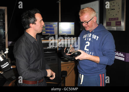 Chris Evans revient à son ancien studio Virgin radio - 8 ans après avoir juré de ne jamais marcher dans le bâtiment à nouveau - pour apparaître comme un invité sur le Christian O'Connell Absolute radio Breakfast Show. Banque D'Images