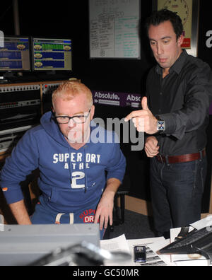 Chris Evans revient à son ancien studio Virgin radio - 8 ans après avoir juré de ne jamais marcher dans le bâtiment à nouveau - pour apparaître comme un invité sur le Christian O'Connell Absolute radio Breakfast Show. Banque D'Images