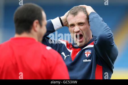 Jamie Peacock (à droite) et Adrian Morley pendant la séance d'entraînement à l'arène régionale de Manchester, à Manchester. Banque D'Images