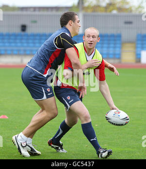 Sam Burgess (à gauche) et Shaun Briscoe pendant la séance d'entraînement à l'arène régionale de Manchester, à Manchester. Banque D'Images