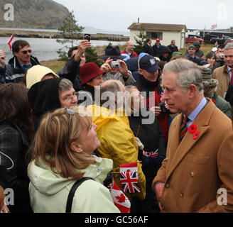 Le Prince de Galles et la Duchesse de Cornwall visitent le site archéologique de Cupids Cove Plantation dans le cadre de leur visite au Canada. Banque D'Images