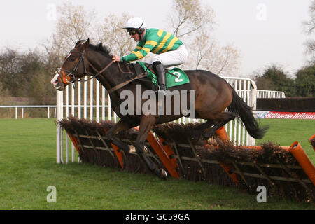 Les courses de chevaux - hiver chaud - Uttoxeter Racecourse Banque D'Images