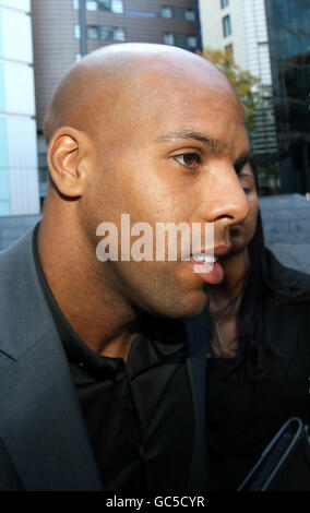 Wigan Forward Marlon King, en prêt à Middlesbrough, arrive au Sothwark Crown court de Londres, accusé d'attaquer une femme dans une boîte de nuit. Banque D'Images